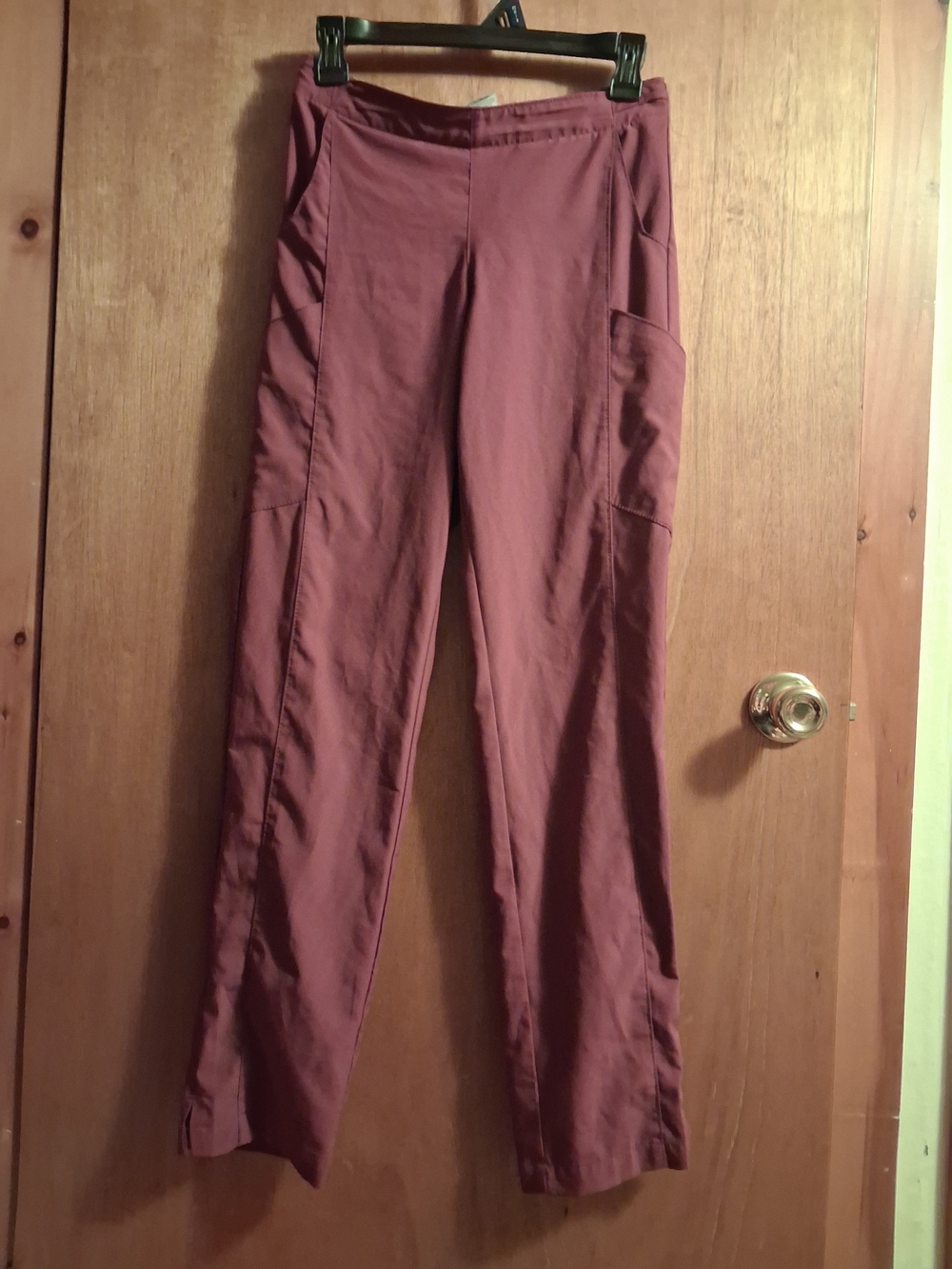 SCRUB Pants in Wine- Everyday Comfort NWOT